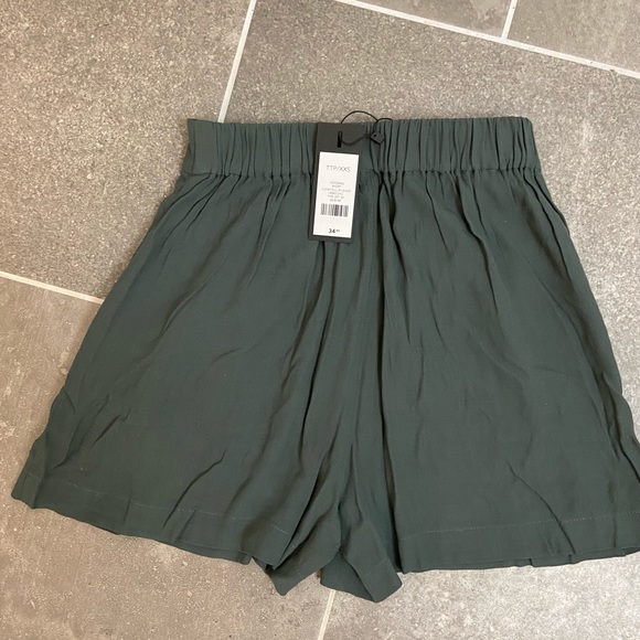 Dynamite high waisted teal shorts - Picture 1 of 3